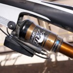 2013-Fox-prototype-electronic-climb-descend-shock-fork-lockout05